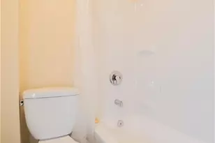 8 Edgar St, New Haven, CT 06519 - Photo 6