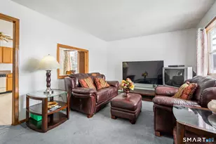 2 Cathy Ln, Waterbury, CT 06704 - Photo 6