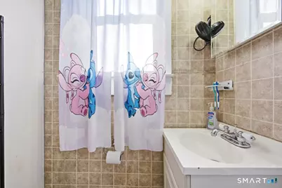 39 Greene Avenue, Norwich, CT 06360 - Photo 16