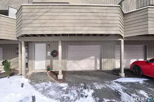 76 Far View Cmns, Southbury, CT 06488 - Photo 2