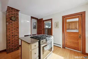 24 Railroad Ave, Madison, CT 06443 - Photo 10
