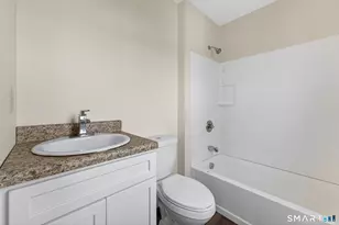 578 Zion St, Hartford, CT 06106 - Photo 20