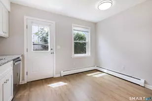 40 Kingsbury Ln, Glastonbury, CT 06033 - Photo 6