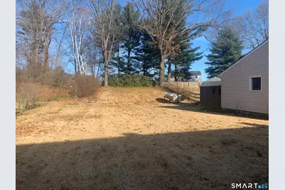 27 Lydall Street, Manchester, CT 06042 - Photo 10