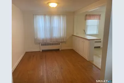 27 Lydall Street, Manchester, CT 06042 - Photo 4