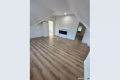 27 E Nineth Street, Derby, CT 06418 - Photo 10