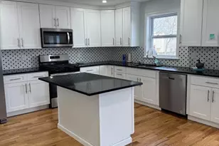 695 Shelton St, Bridgeport, CT 06608 - Photo 4