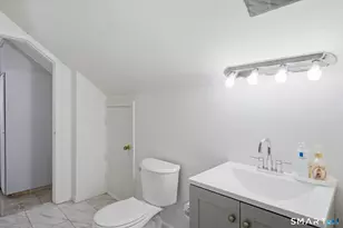 590 N Walnut St, Waterbury, CT 06704 - Photo 18