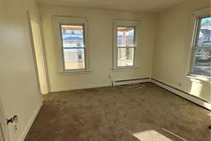 34 York St, Ansonia, CT 06401 - Photo 4