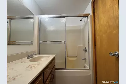 278 Chamberlain Road #In Law Studio, Middletown, CT 06457 - Photo 6