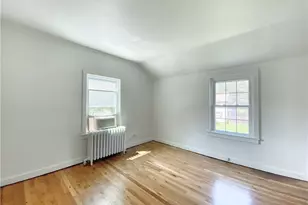 251 Melville Dr, Fairfield, CT 06825 - Photo 4