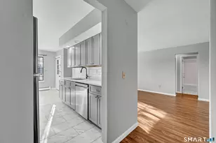 26 Essex Ct, Brookfield, CT 06804 - Photo 6