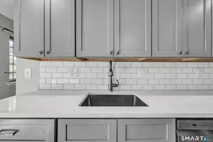 26 Essex Ct, Brookfield, CT 06804 - Photo 10