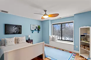 211 Pinewood Rd, Stamford, CT 06903 - Photo 24