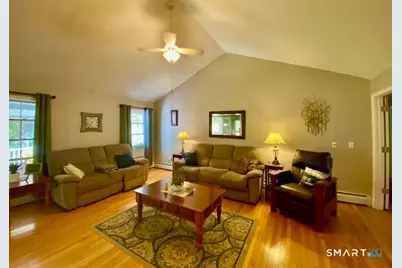 394 Killingly Avenue, Putnam, CT 06260 - Photo 8