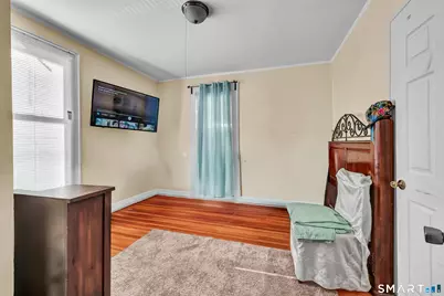 22 Roosevelt Street, Bridgeport, CT 06608 - Photo 8