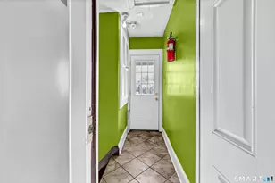 22 Roosevelt St, Bridgeport, CT 06608 - Photo 18