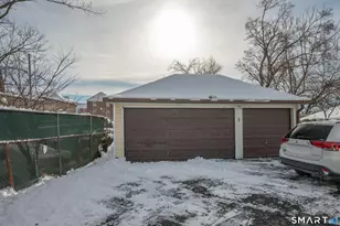 22 Roosevelt St, Bridgeport, CT 06608 - Photo 4