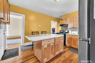 22 Roosevelt Street, Bridgeport, CT 06608 - Photo 12