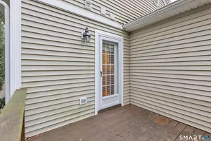 8 Hawthorne Ridge Cir, Trumbull, CT 06611 - Photo 16