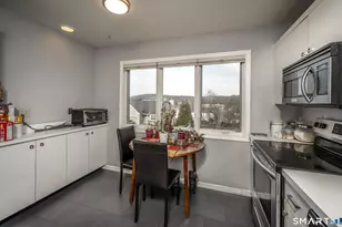 11 Boulevard Dr, Danbury, CT 06810 - Photo 6