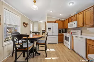 10 Meadow Rd, Southington, CT 06489 - Photo 10