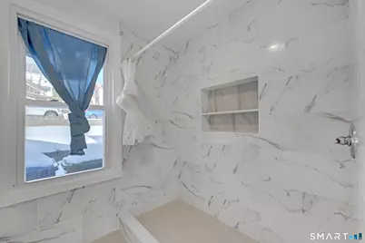 254 Broad Street, Norwich, CT 06360 - Photo 8