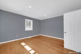 254 Broad St, Norwich, CT 06360 - Photo 14