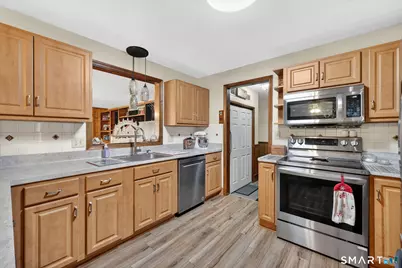 41 Murielle Drive, South Windsor, CT 06074 - Photo 10