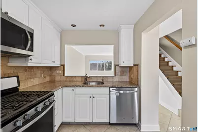 295 Monticello Drive #295, Branford, CT 06405 - Photo 4