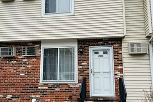 161 Cynthia Ln, Middletown, CT 06457 - Photo 1