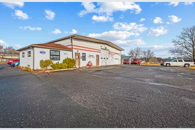 15 King Spring Road, Windsor Locks, CT 06096 - Photo 4