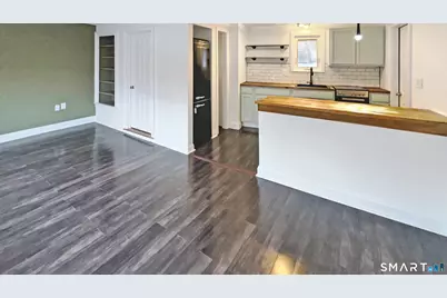 18 Riverside Avenue #2nd floor, Westport, CT 06880 - Photo 2