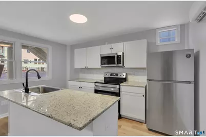 194 Hartford Road #A, Manchester, CT 06040 - Photo 4