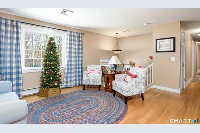 43 Roxbury Court, East Lyme, CT 06357 - Photo 10