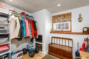 43 Roxbury Ct, East Lyme, CT 06357 - Photo 40