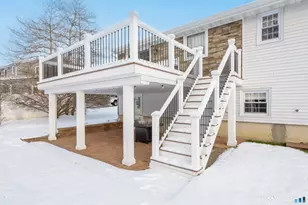 43 Roxbury Ct, East Lyme, CT 06357 - Photo 8