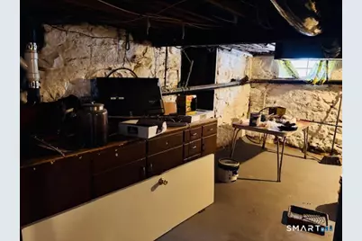 670 Wigwam Lane, Stratford, CT 06614 - Photo 24