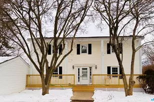 670 Wigwam Ln, Stratford, CT 06614 - Photo 1