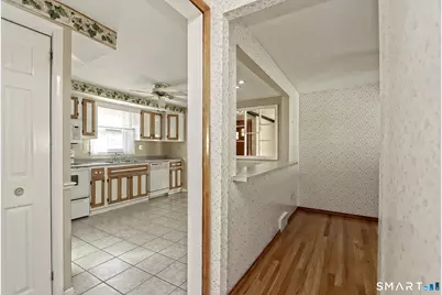 71 Sycaway Street, West Haven, CT 06516 - Photo 12