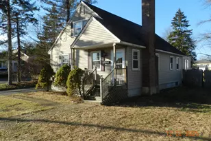 10 Poplar St, Windsor Locks, CT 06096 - Photo 2