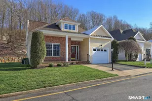 7 Firethorn Ln, Milford, CT 06461 - Photo 2