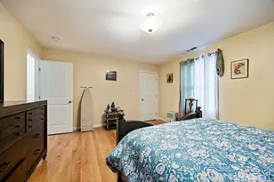 27 Amber Pl, Waterbury, CT 06705 - Photo 18