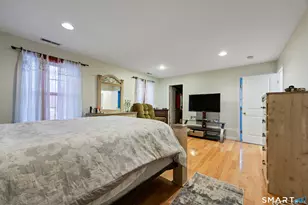 27 Amber Pl, Waterbury, CT 06705 - Photo 22