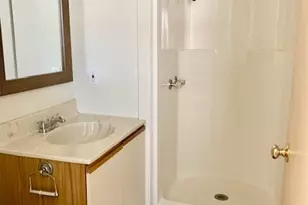 4666 Main St, Bridgeport, CT 06606 - Photo 12