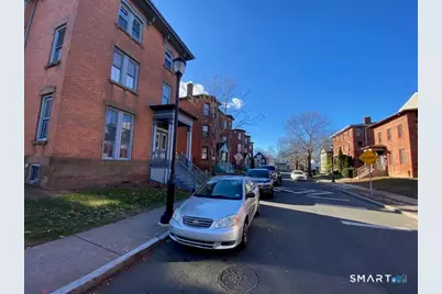 43 Alden Street #APT D, Hartford, CT 06114 - Photo 2