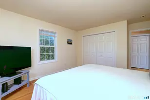 4 Cider Mill Ln, Trumbull, CT 06611 - Photo 16