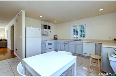 4 Cider Mill Lane, Trumbull, CT 06611 - Photo 6