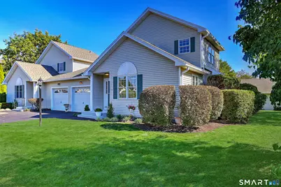 4 Cider Mill Lane, Trumbull, CT 06611 - Photo 2