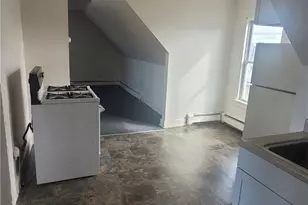 23 Morgan Ave, Bridgeport, CT 06606 - Photo 10